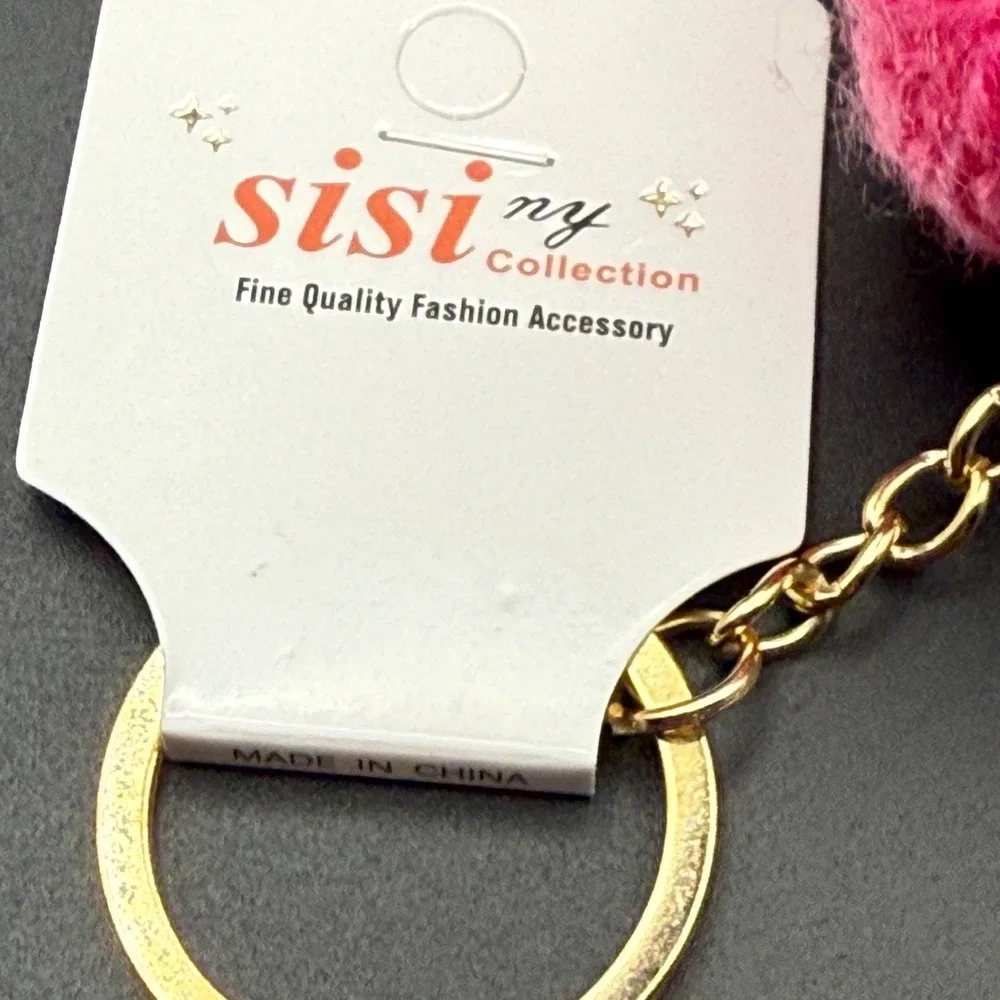 Sisi Ny Collection Baby‎ Doll Fur Ball Keychain Rhinestone Beanie Gold Chain